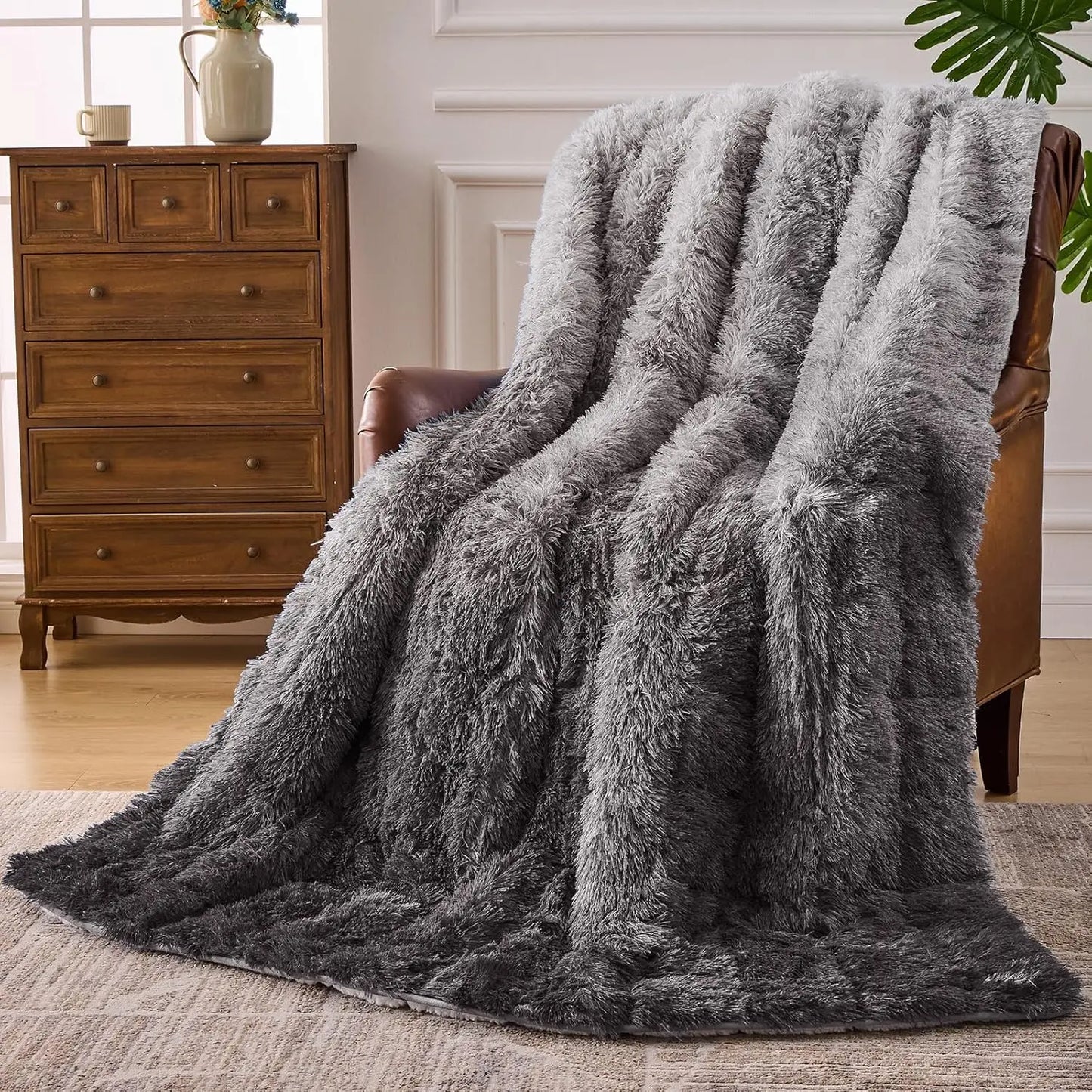 Faux Fur Weighted Blanket for Adults Fuzzy Cozy Sherpa Twin Size Heavy Blanket for Sleeping,Comfy Warm Soft Plush Blanket