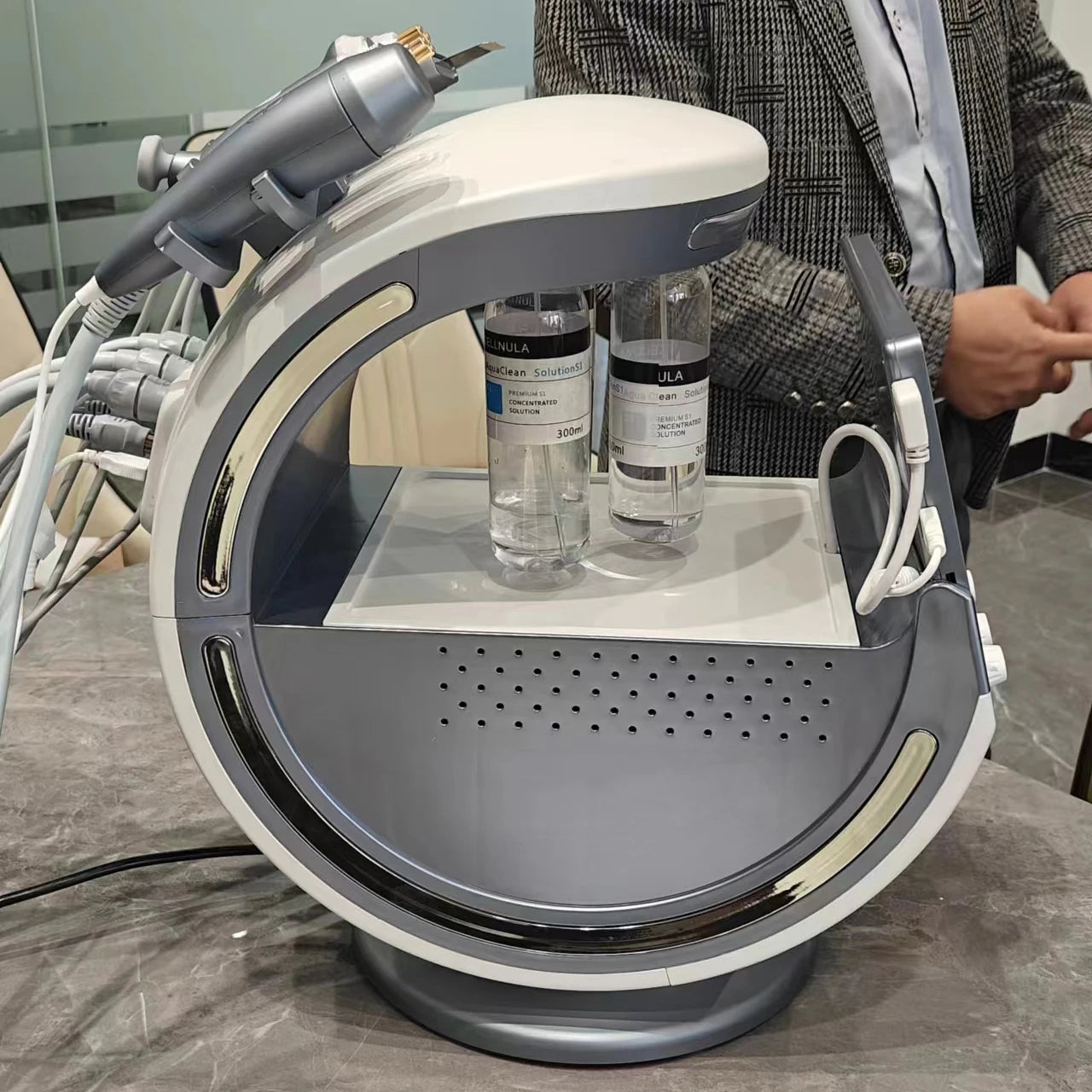 Ultrasound Skin Care Cryotherapy Microdermabrasion Machine Ice Blue Magic Mirror Skin Analyzer Oxygene Hydro facial Machine